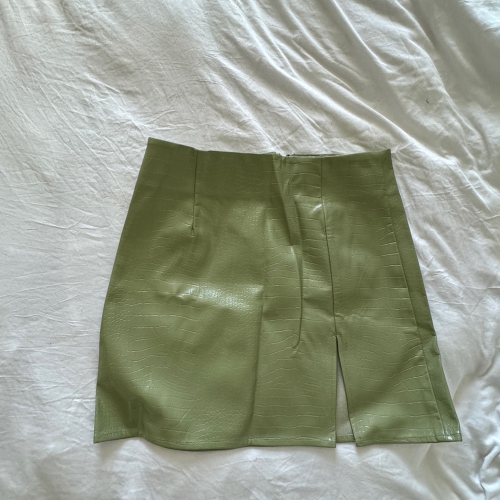 Princess polly faux leather green mini skirt